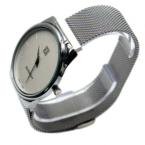Наручные часы Givenchy с магнитной застежкой CWC925